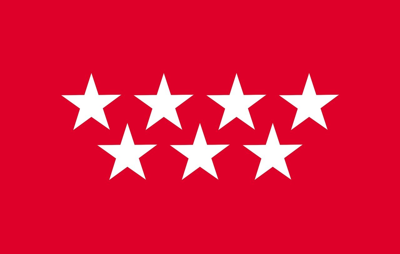 Mirador Madrid bandera de la comunidad de madrid