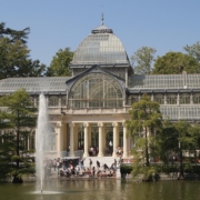 Mirador Madrid edificio de cristal del parque del retiro de madrid